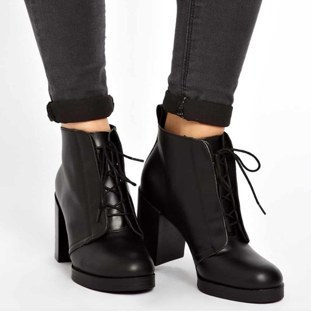 Cheap Monday block heel chunky grunge 90s goth ankle boots sz 7 black